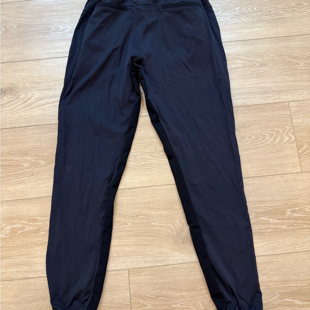 Men's Black lululemon Jogger Pants - Picture 3 of 4